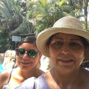 Meet your Posher, Laura